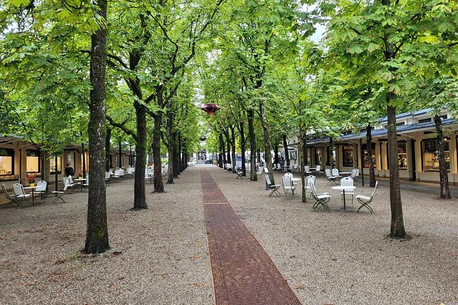 Baden-Baden: Self-Guided Audio Tour in English - Start beside the baths in Baden-Baden