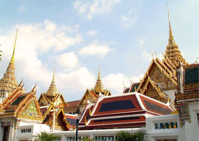 Bangkok: Grand Palace & Emerald Buddha Entry with Audioguide - Key points to know before booking
