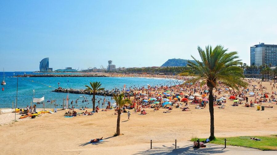 Barcelona Audioguide - TravelMate app for your smartphone - Montjuïc, Pedralbes, and the city beyond the center
