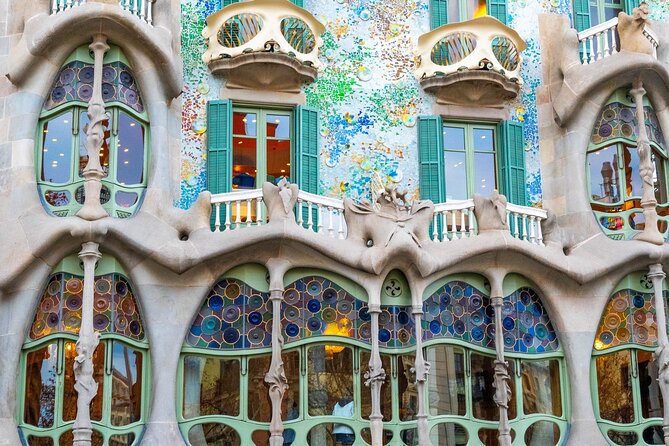 Barcelona: Casa Batllo Timed Entrance Ticket with Audio Guide - Handling Crowds and Possible Delays