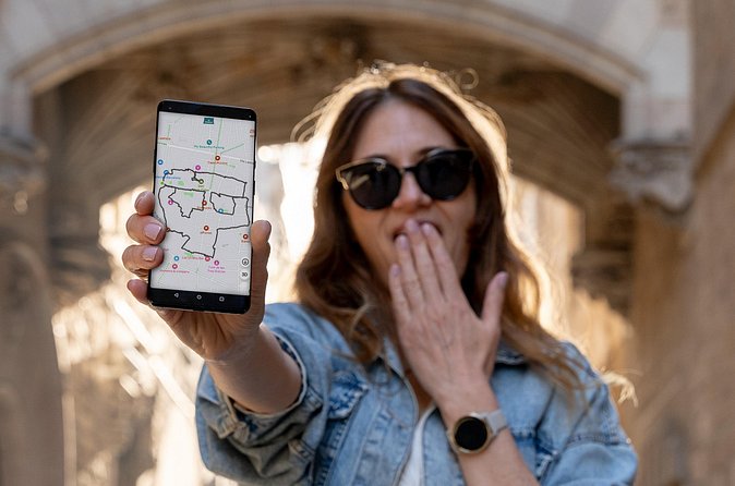 Barcelona Gothic Quarter Self-Guided Tour: Hidden Skull Route - Plaça del Regomir and Barcelona’s Roman traces