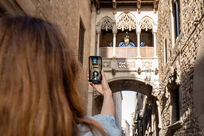Barcelona Gothic Quarter Self-Guided Tour: Hidden Skull Route - Plaça Reial and Barcelona Cathedral