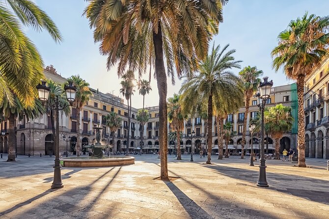 Barcelona Las Ramblas: City Walk with Audio Guide on your Phone - Timing, walking distance, and the freedom to stop