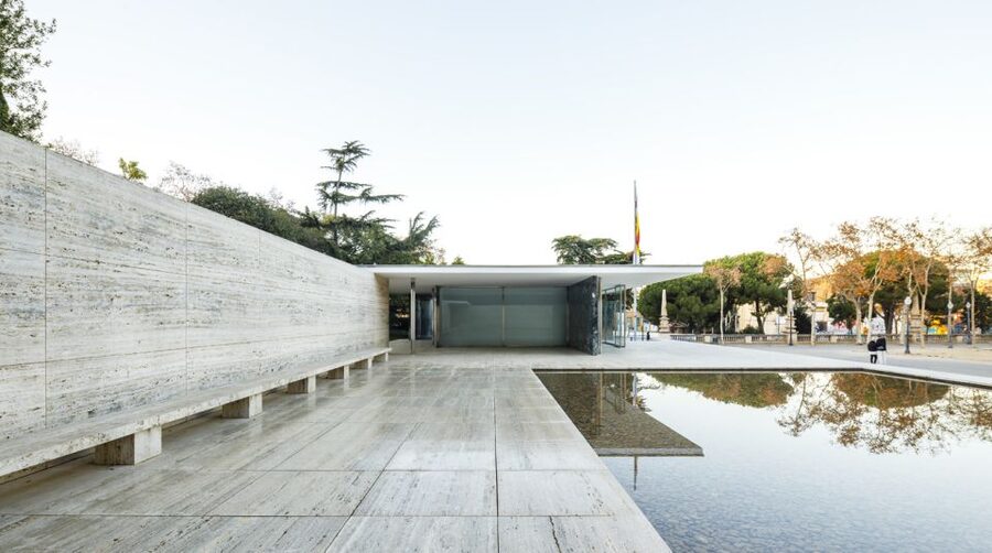 Barcelona: Mies van der Rohe Pavilion Ticket and Audio Guide - Why this small building matters