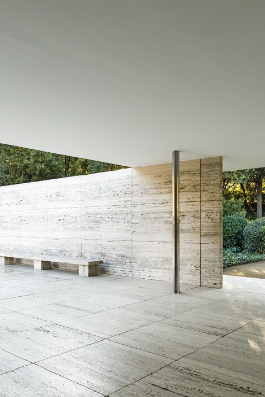 Barcelona: Mies van der Rohe Pavilion Ticket and Audio Guide - Using the audio guide well