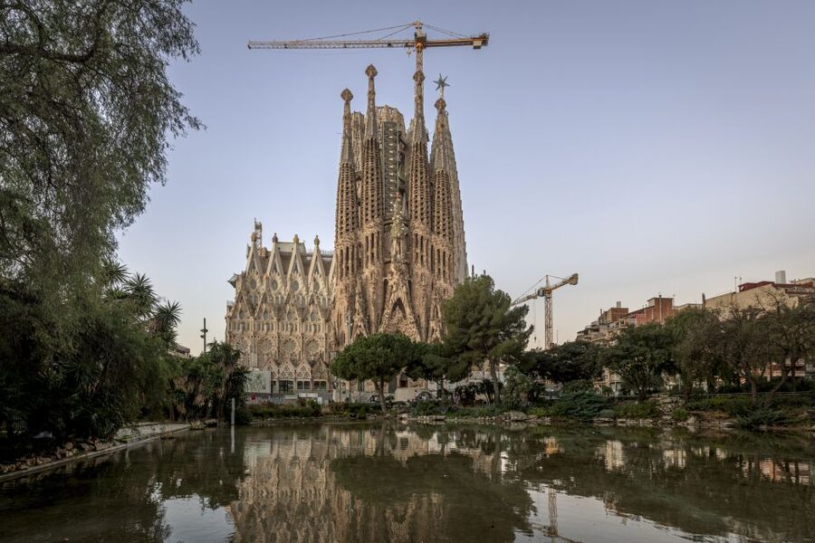 Barcelona: Sagrada Familia Entry Ticket with Audio Guide - Key points to know before you book