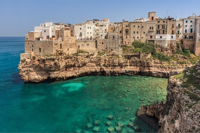 Bari Scavenger Hunt and Highlights Self Guided Audio Tour - Six Languages, Local Tips, and Simple Puzzles