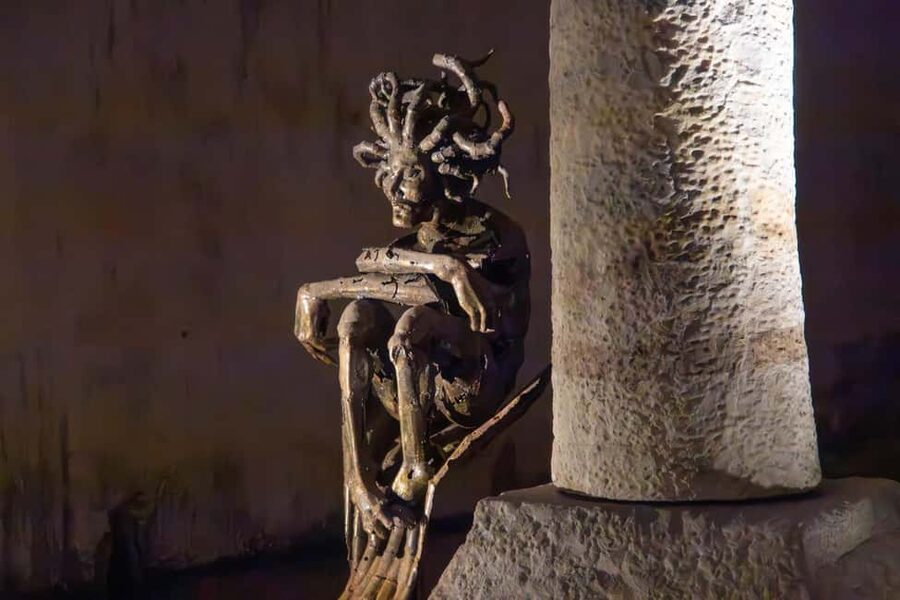Basilica Cistern Guided Tour & Blue Mosque Audio Guide - What happens during the 30-minute Basilica Cistern tour