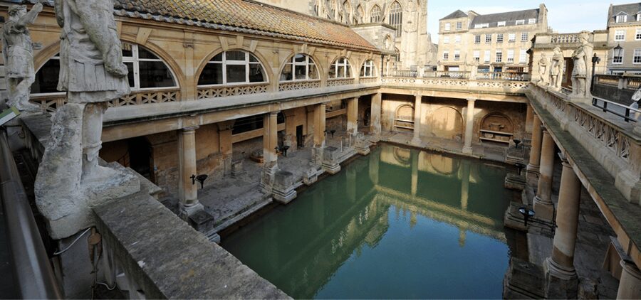 Bath : 2 Hour Historic Walking Tour With An App - The Royal Crescent and The Circus