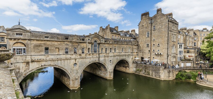 Bath : 2 Hour Historic Walking Tour With An App - Great Pulteney Street and Pulteney Bridge