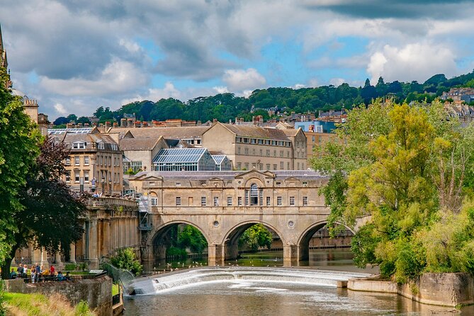 Bath Bridgerton walking tour of filming location with Mobile App - Why this Bath Bridgerton walk works