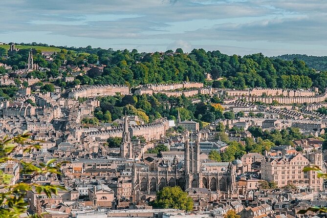 Bath Bridgerton walking tour of filming location with Mobile App - Starting beside Bath Abbey and the Jane Austen Centre