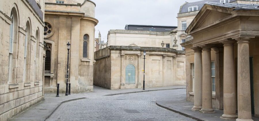 Bath: Bridgeton Walking Tour with an APP - Coffee at The Colombian Company