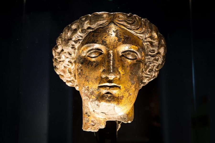 Bath: Roman Baths Entry Ticket with Audio Guide - Why the Roman Baths are more than an old swimming pool