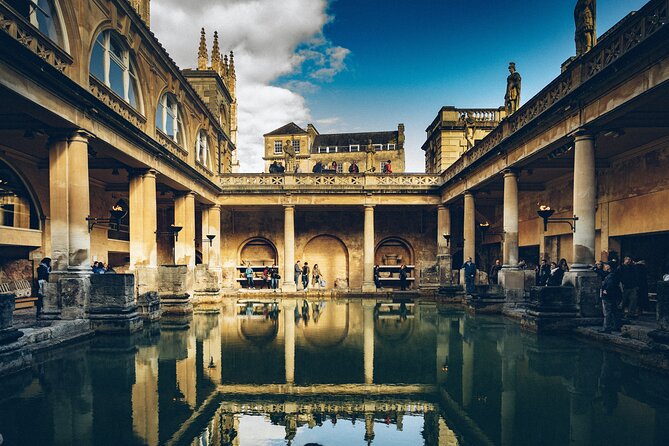 Bath Self-Guided Private Tour - Start beside Bath Abbey and the Roman Baths
