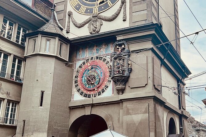Beautiful Bern's Legends: A Self-Guided Audio Tour - Bundesplatz and the Swiss way of governing