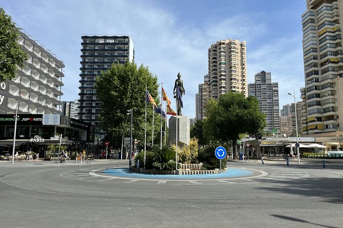 Benidorm Old Town and Beaches Tour and Exploration Game - Turning a Benidorm walk into a game