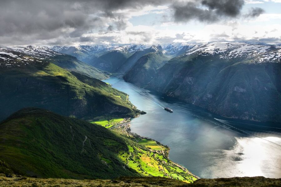 Bergen: Self-Guided Day Trip to Oslo - The Scenic Bergen Railway and Final Train to Oslo