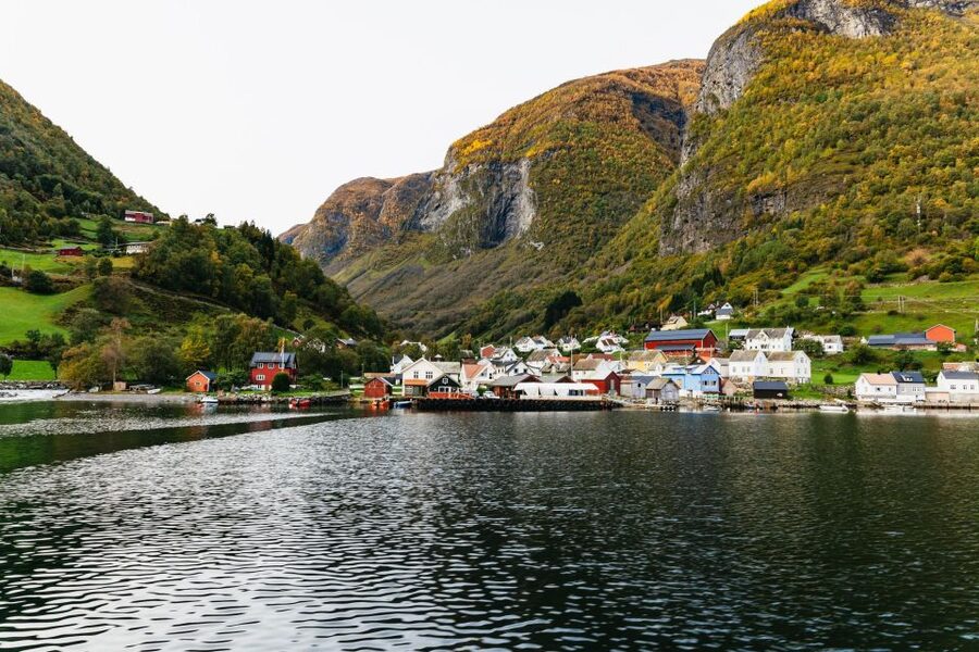 Bergen: Self-Guided Round-Trip Full-Day Excursion - Bergen Railway to Voss