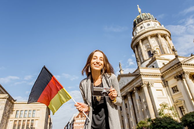 Berlin Highlights Self guided scavenger hunt and Walking Tour - How the app-led route works