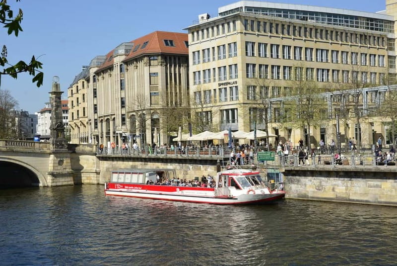 Berlin: Panoramic Boat Tour with Bilingual Audio Guide - Berlin From the Spree, With the City Laid Out Around You