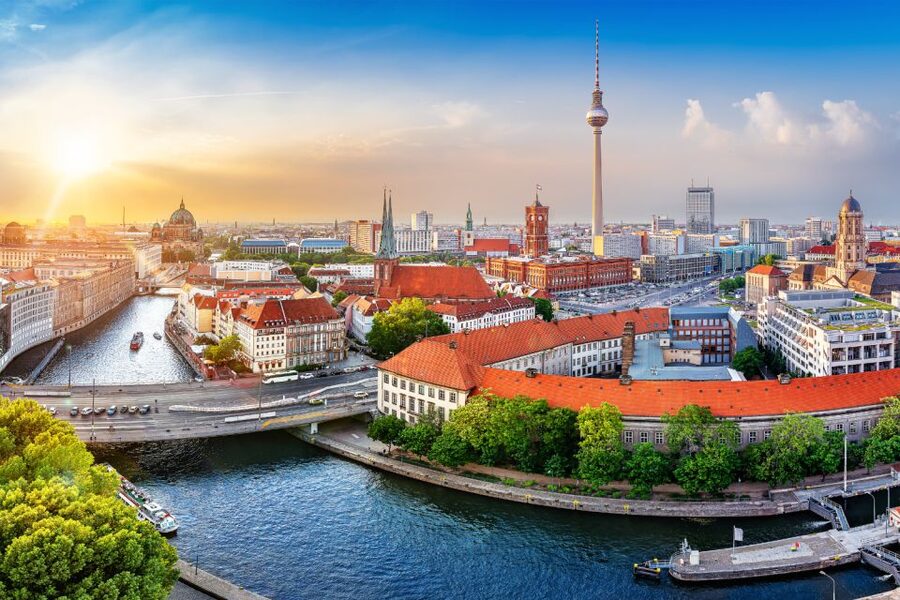 Berlin: Scavenger Hunt Self-Guided Tour - How long should you allow?
