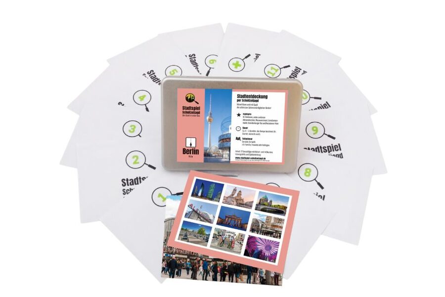 Berlin: Scavenger Hunt Self-Guided Tour - Pariser Platz and Brandenburg Gate