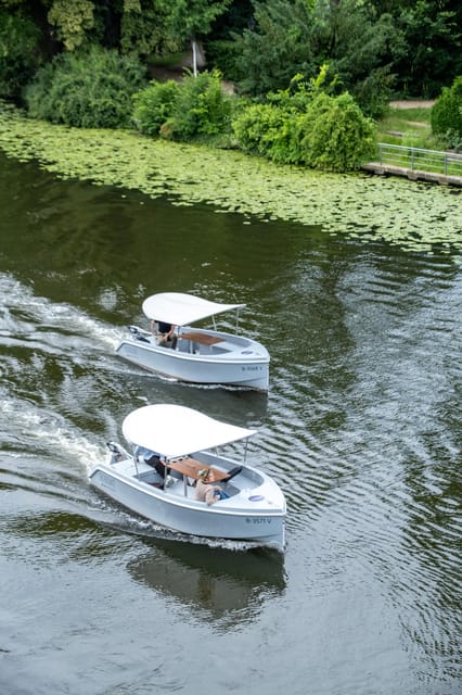 Berlin: Self-Drive Boat Tour - What you can see from the water