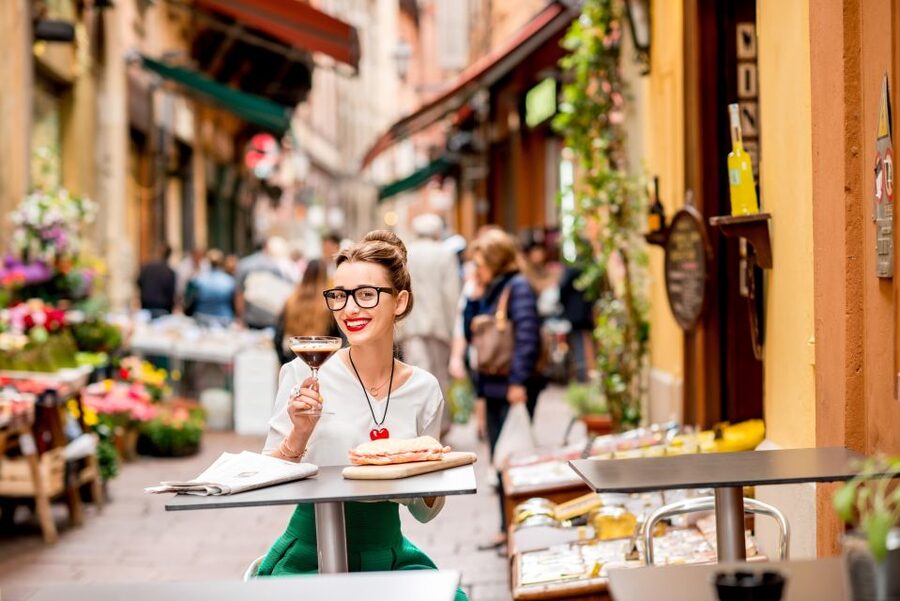Bologna: Audio-Guided Archiginnasio Visit with Food Tasting - Key points at a glance