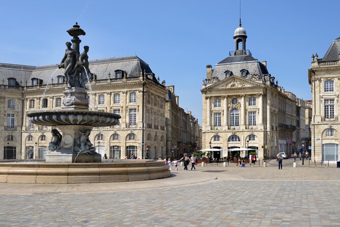 Bordeaux Old Town Secrets: Self-Guided Walking Adventure - Place de la Victoire and the university quarter