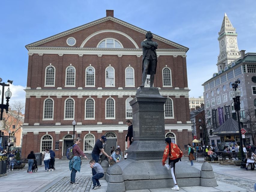 Boston: City History and Highlights Audio App Walking Tour - The Old State House and John Adams’s legal defense