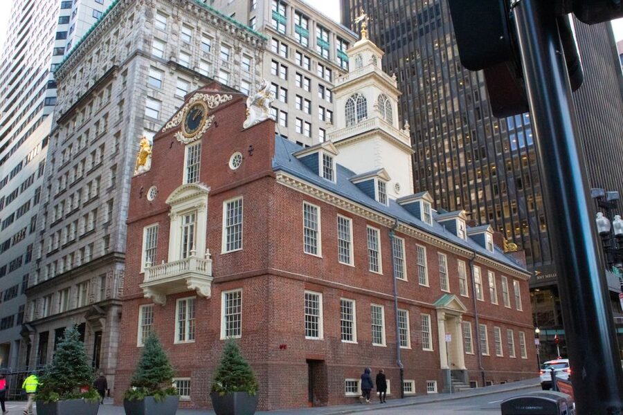 Boston: City History and Highlights Audio App Walking Tour - Little Italy, Paul Revere, and the North End today