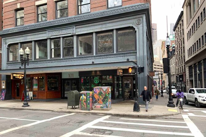 Boston's Freedom Trail: A Self-Guided Tour of All 16 Sites - Irish immigration and the human cost of famine