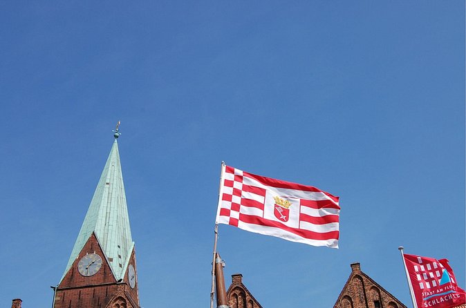 Bremen Scavenger Hunt and Highlights Self Guided Audio Tour - Burgermeister-Martin-Donandt-Platz and the final stretch