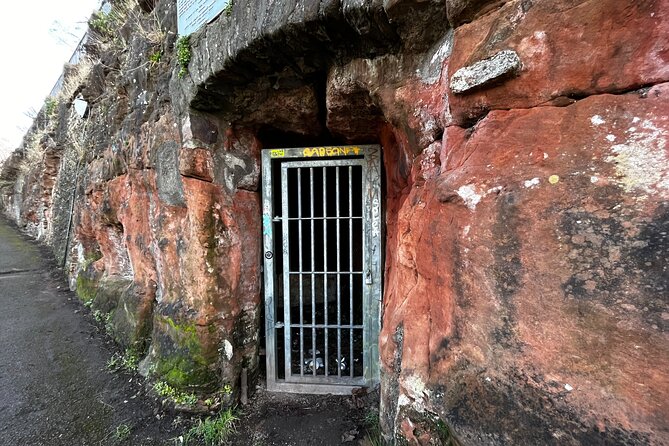 Bristol Harbourside Self-Guided Walking Tour - Redcliffe, St Mary Redcliffe, and the caves