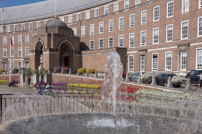 Bristol Quest: Self Guided City Walk & Immersive Treasure Hunt - Returning near Banksy street art