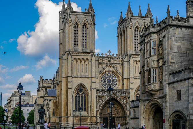 Bristol Quest: Self Guided City Walk & Immersive Treasure Hunt - Starting at College Green and Bristol Central Library