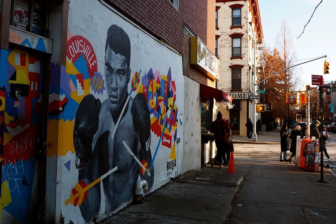 Brooklyn, NY Street Art Puzzle Quest: Self-Guided Tour - Stop two: looking for art instead of simply passing by