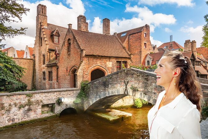 Bruges: City Walk with Audio Guide in 7 Languages on your Phone - Key points at a glance