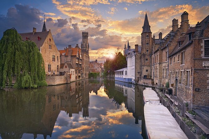 Bruges: City Walk with Audio Guide in 7 Languages on your Phone - The Markt gives you a strong starting point