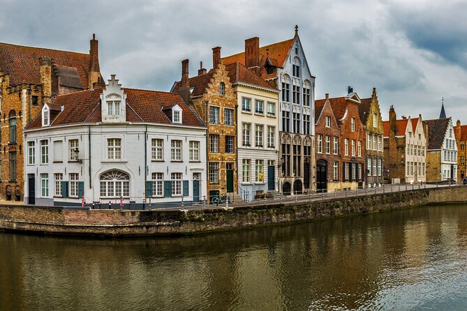 Bruges Scavenger Hunt and Highlights Self Guided Audio Tour - The Belfry: Bruges at its most recognizable
