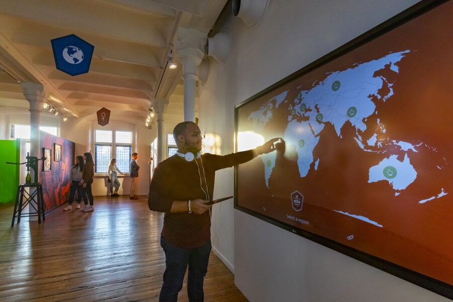 Bruges: The Beer Experience Museum Entry with Audio Guide - Why the Market Square view adds value