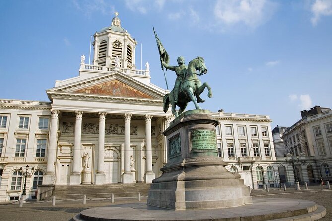 Brussels: City Walk with Audioguide in 7 Languages on your Phone - Starting at Place de la Chapelle