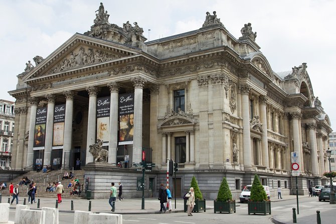 Brussels Highlights Self guided scavenger hunt and Walking Tour - Royal Palace: a grand opening view
