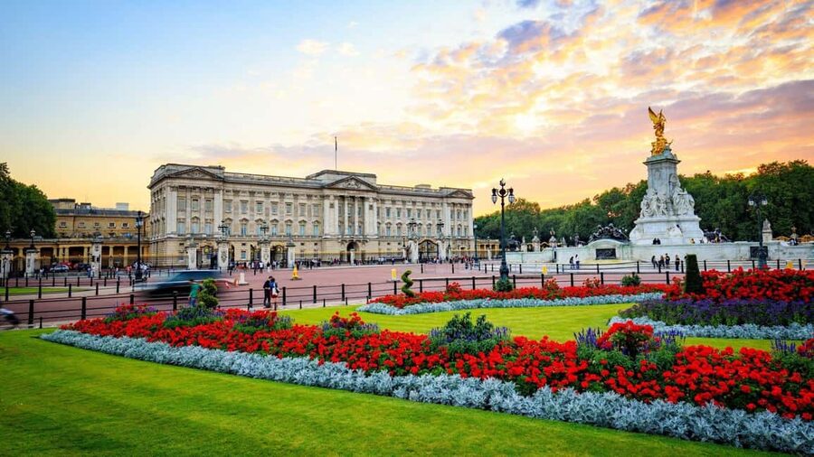 Buckingham Palace State Rooms Entry & Royal London Audio App - Key points to know before booking