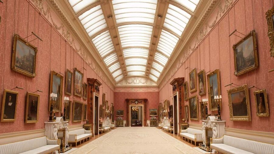 Buckingham Palace State Rooms Entry & Royal London Audio App - Rembrandt, Rubens, and the palace art collection