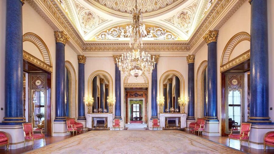 Buckingham Palace State Rooms Entry & Royal London Audio App - Timing, security, and what to leave behind