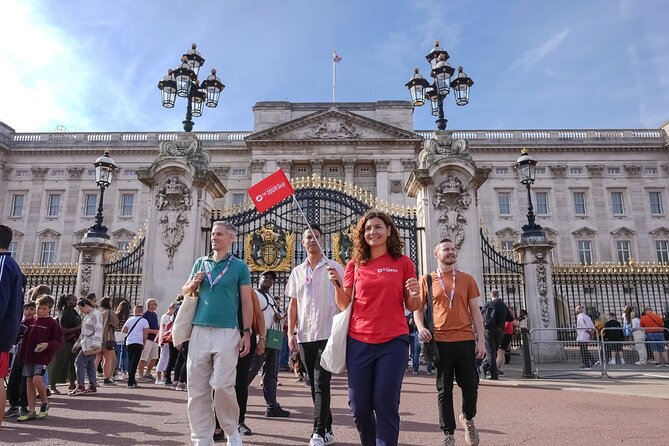 Buckingham Palace: Walking Tour with Entry & Audio Guide - Key points to know before booking