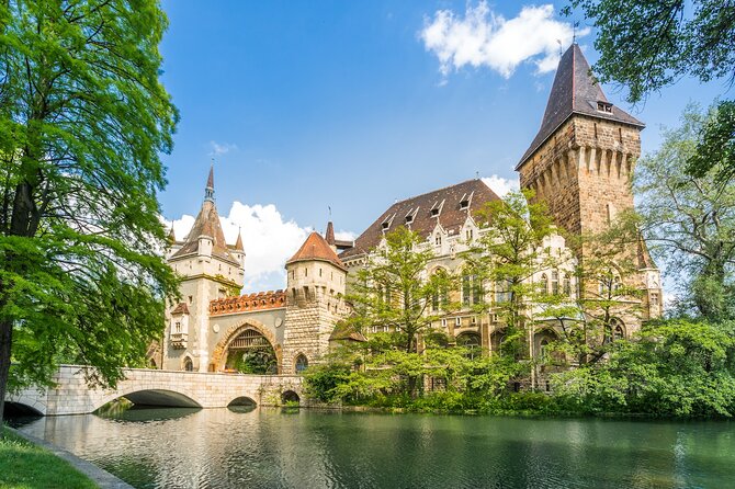 Budapest: City Park Self-Guided Walking Tour - The Anonymus statue and the quieter middle stretch