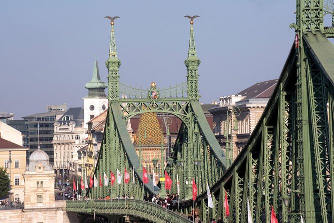 Budapest Guided City Tour and Danube Cruise Audio Guide - Heroes’ Square and Hungary’s story in fifteen minutes